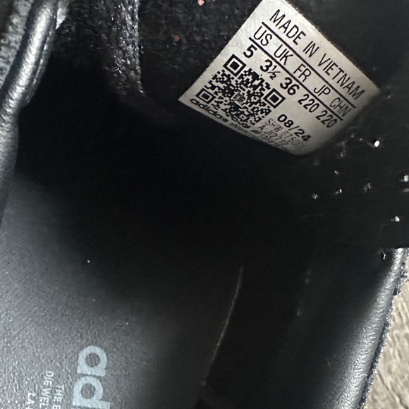 Adidas Black Gazelle women’s size 5 black velvet and suede - Picture 2 of 11